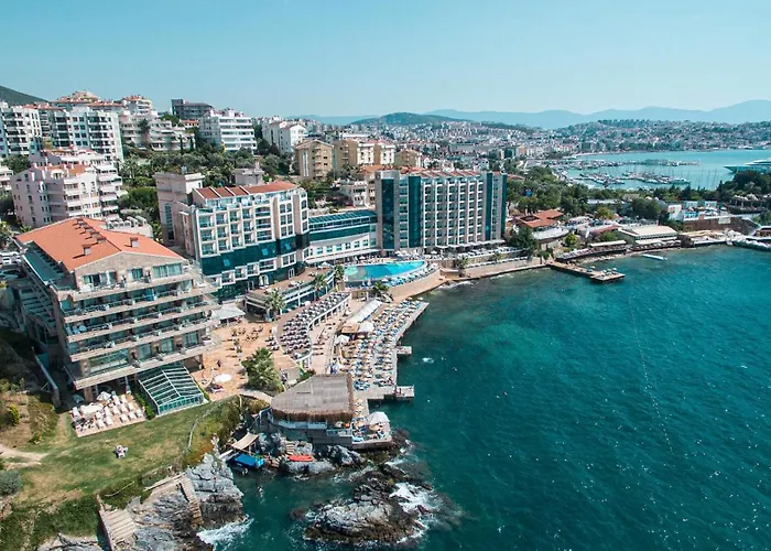 Charisma De Luxe Hotel
