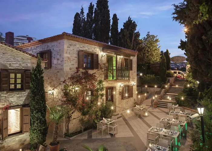 Doubletree By Hilton Kusadasi